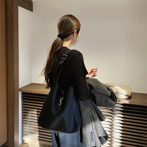 생로랑 르 5 À 7 소프트 숄더백 · 김** 고객님