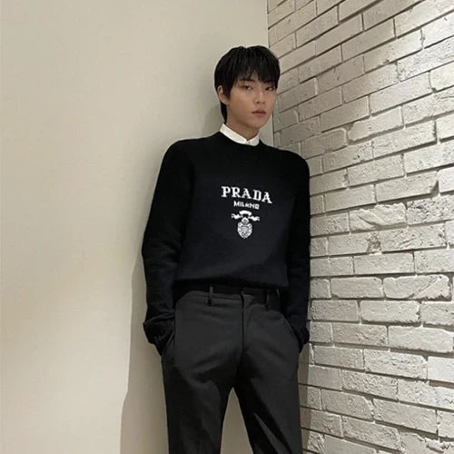 프라다 울 캐시미어 크루넥 스웨터 블랙 (황인엽,금새록 착용) · 류** 고객님