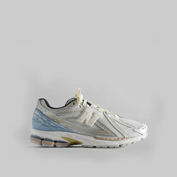 뉴발란스 x 키스 1906R 화이트 블루 · 강** 고객님